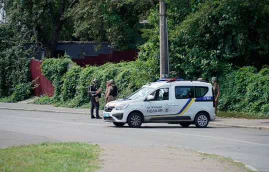 Gunman wounds two police officers in Ukraine's Chernivtsi region, flees into forest