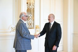 President Ilham Aliyev received President of United World Wrestling
