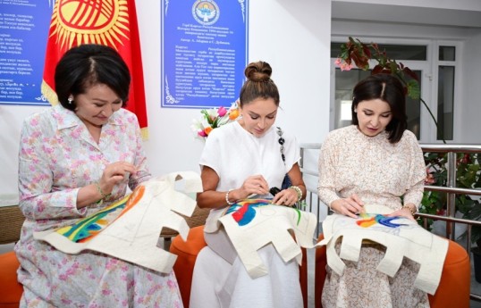 First Lady Mehriban Aliyeva visited “Altyn Balalyk” Health and Rehabilitation Center in Cholpon-Ata - PHOTO 
