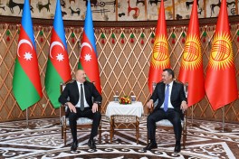 President of Azerbaijan Ilham Aliyev held one-on-one meeting with President of Kyrgyzstan in Cholpon-Ata