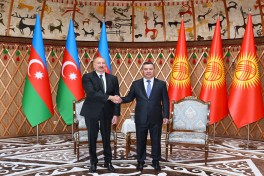 President of Azerbaijan Ilham Aliyev held one-on-one meeting with President of Kyrgyzstan in Cholpon-Ata