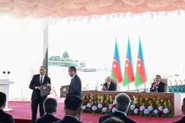 Azerbaijan and Kyrgyzstan exchanged the documents signed