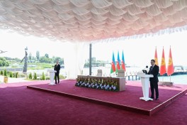 Kyrgyz President awards President Ilham Aliyev the Order of Manas, country's highest state honor - PHOTO 