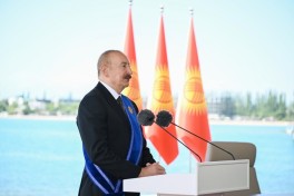 Azerbaijani, Kyrgyz presidents make press statements - PHOTO 