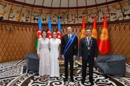 State banquet held in honor of President Ilham Aliyev and First Lady Mehriban Aliyeva in Cholpon-Ata - PHOTO 