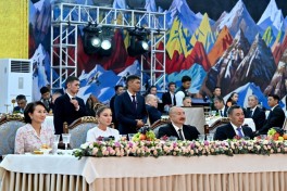 State banquet held in honor of President Ilham Aliyev and First Lady Mehriban Aliyeva in Cholpon-Ata - PHOTO 
