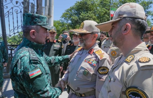 Azerbaijani and Iranian border guard delegations hold meeting