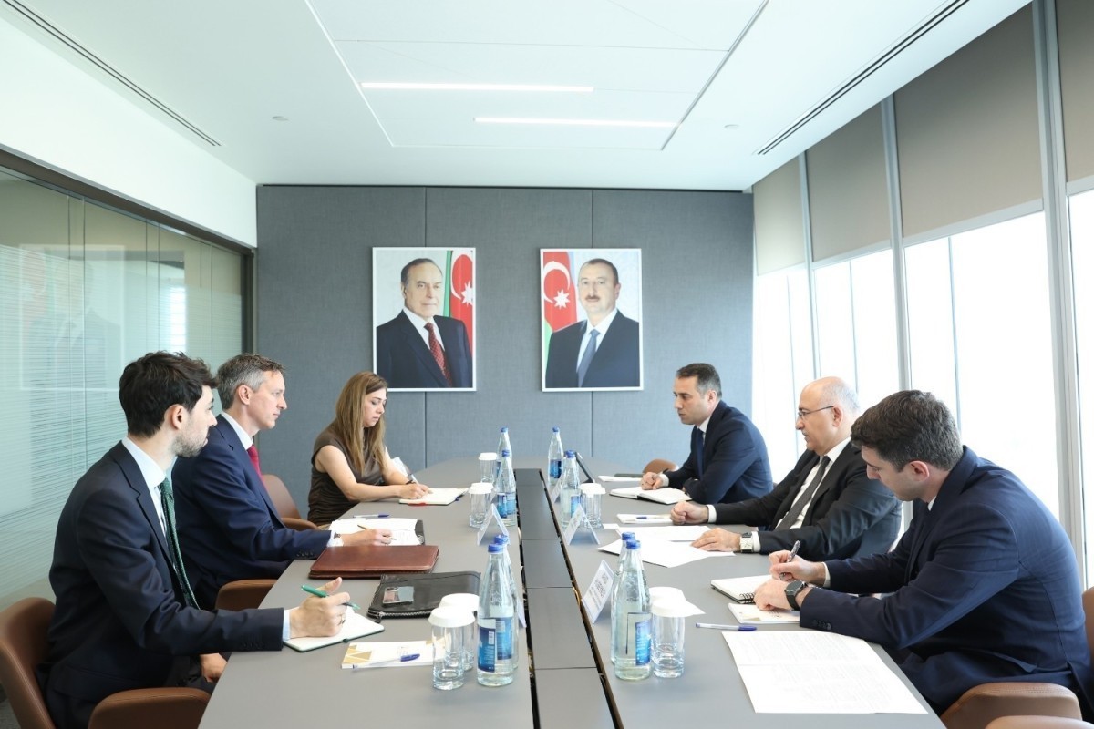 Azerbaijan-UK discuss prospects for expanding economic and trade cooperation