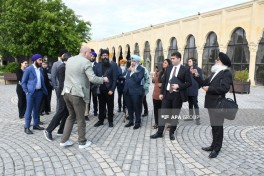 Participants of international conference visit Ateshgah Temple Complex-PHOTO 