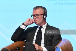 Next panel held at event dedicated to World Environment Day - PHOTO 