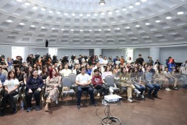 US Alumni Fair organized in Baku - PHOTO 