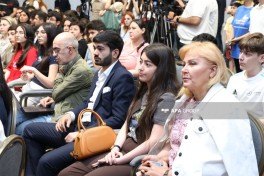 US Alumni Fair organized in Baku - PHOTO 