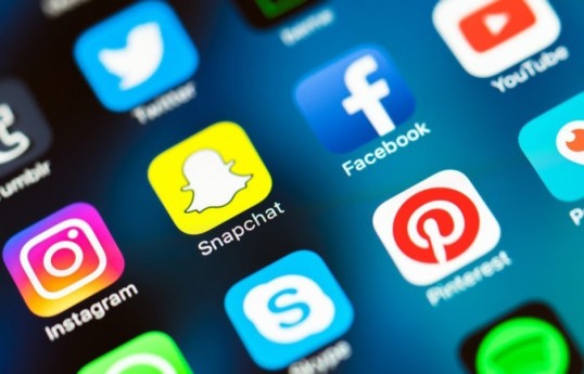 Rules for social media use by the 16–18 age group are being determined