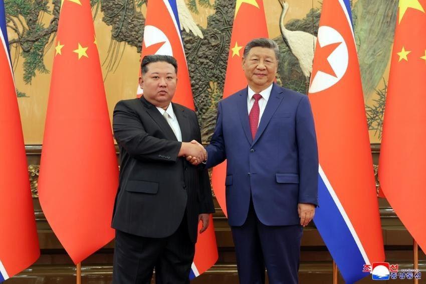 Xi leaves for state visit to DPRK