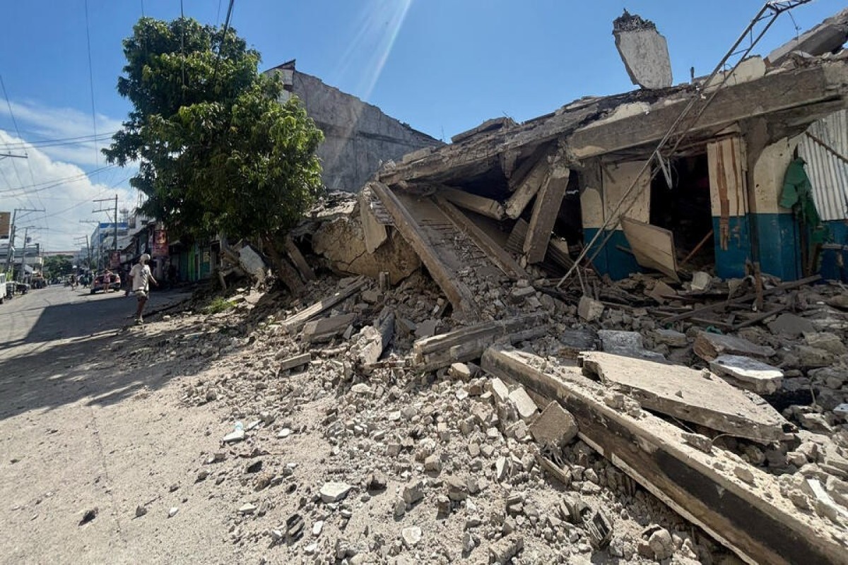 Death toll from 7.8-magnitude earthquake in Philippines rise