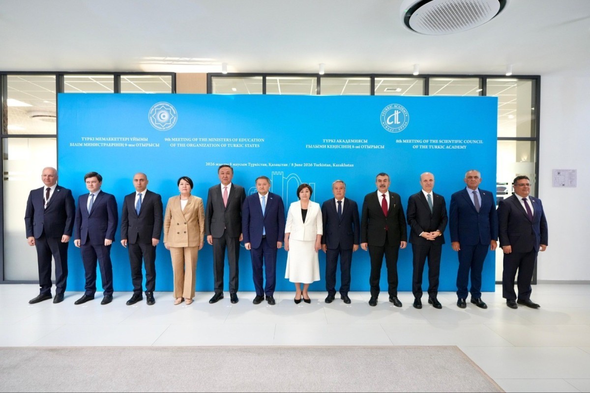 Education Minister Emin Amrullayev attends meeting