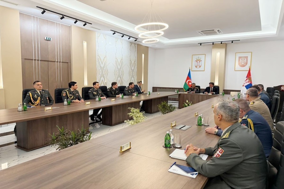 Azerbaijani Defense Minister pays official visit to Serbia