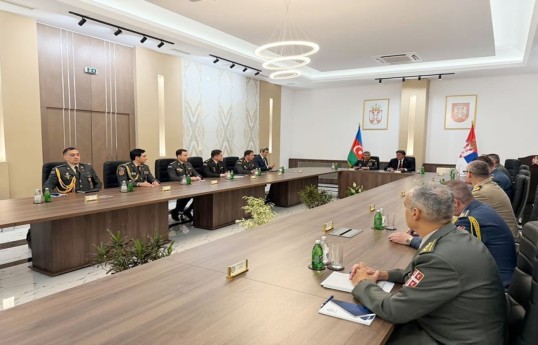 Azerbaijani Defense Minister pays official visit to Serbia