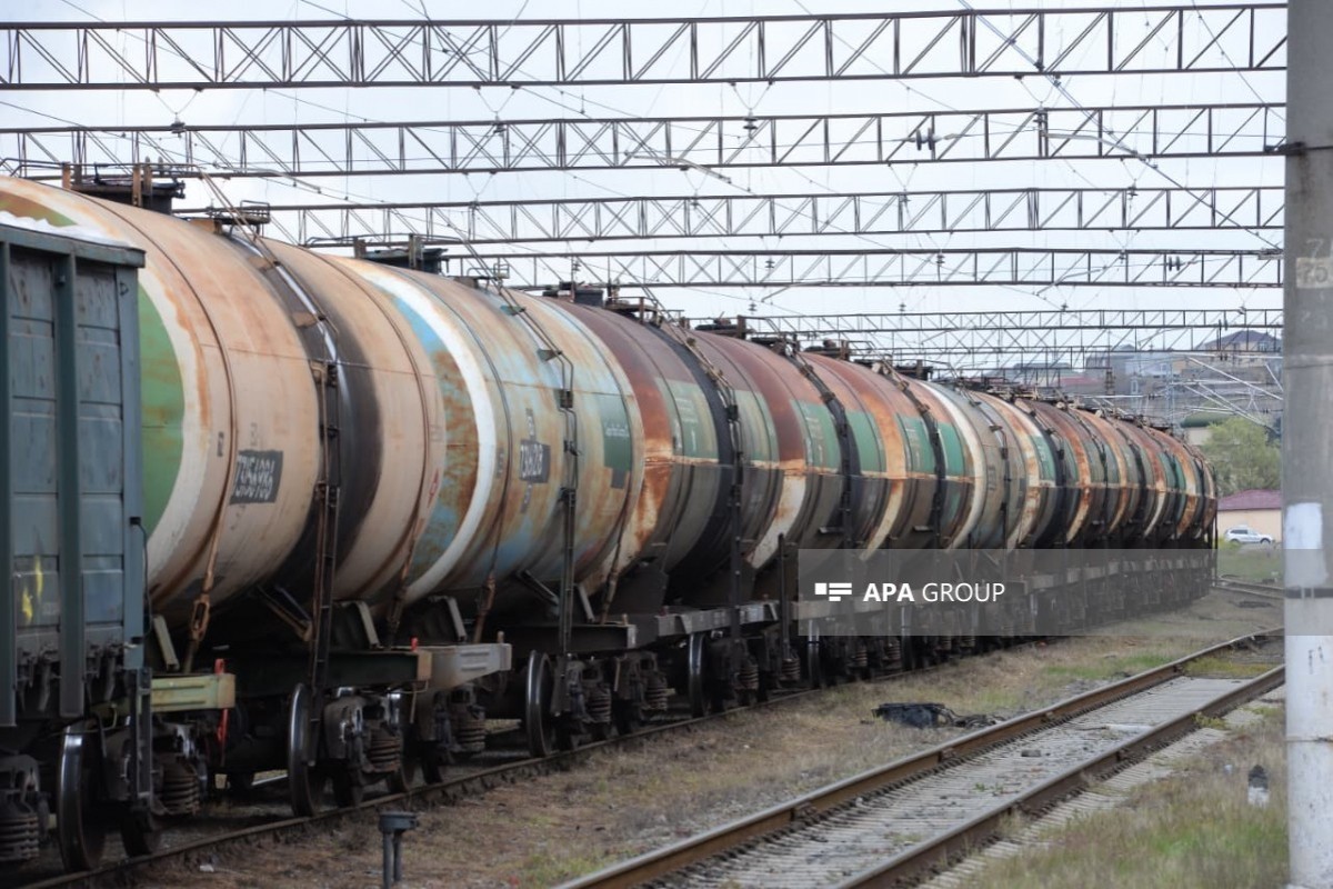 Azerbaijan to export 17 wagons of diesel to Armenia today