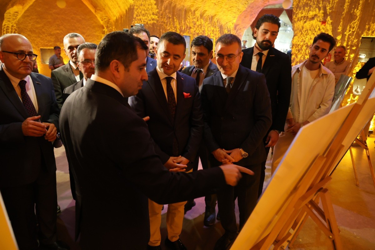 Photo exhibition launched at Türkiye’s famous Güray Museum o