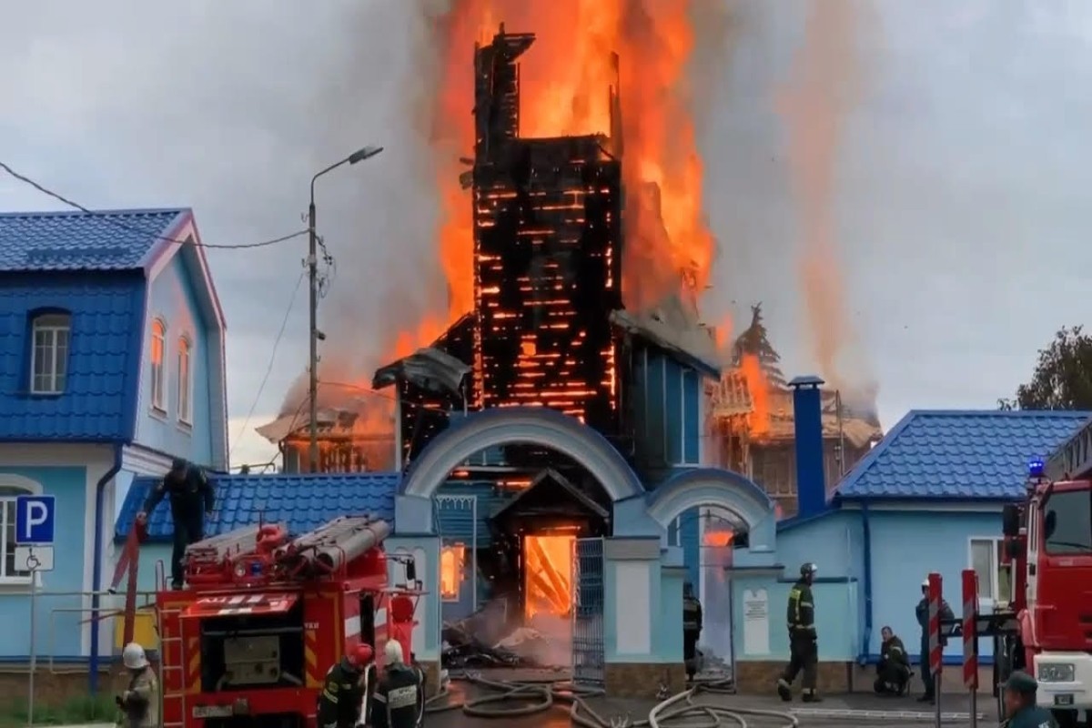 200-year-old church burns down in Russia
