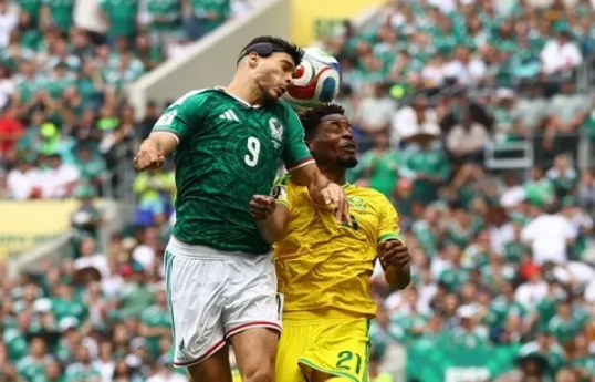 Mexico beat South Africa in opening match of World Cup