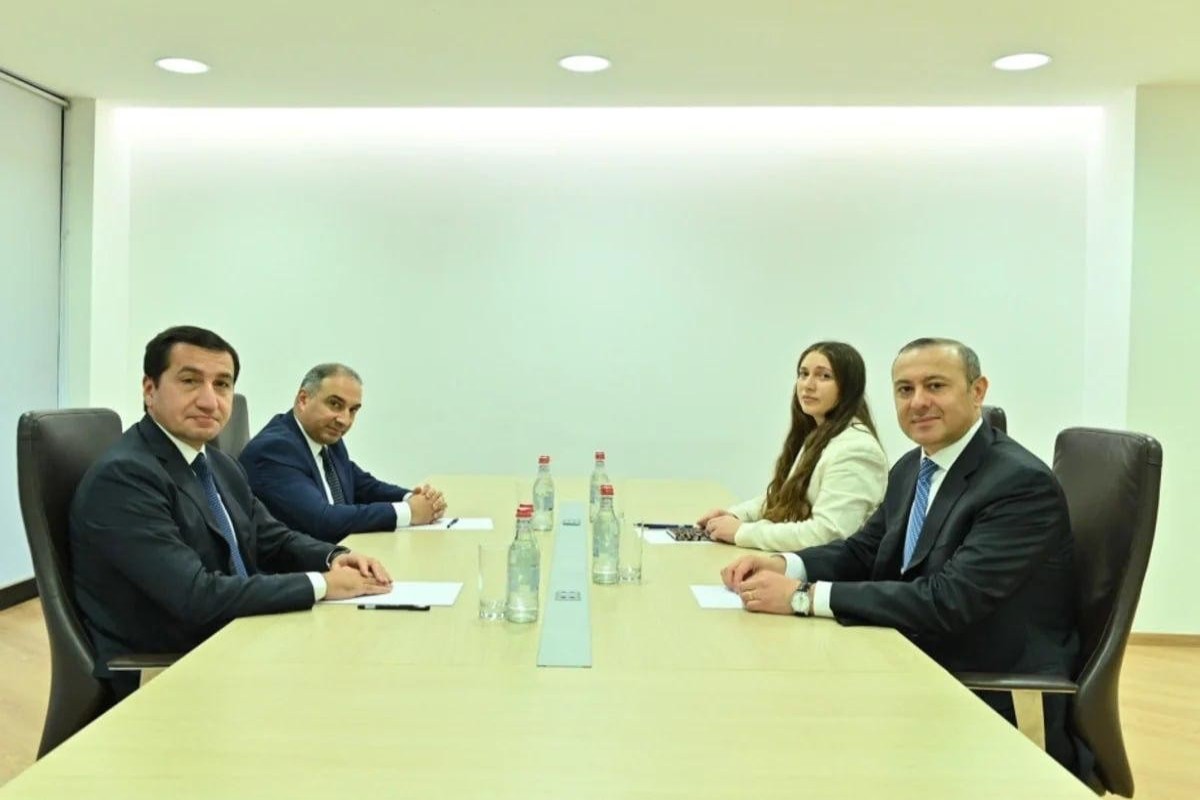 Assistant to Azerbaijani President meets with Armenian Secretary of Security Council