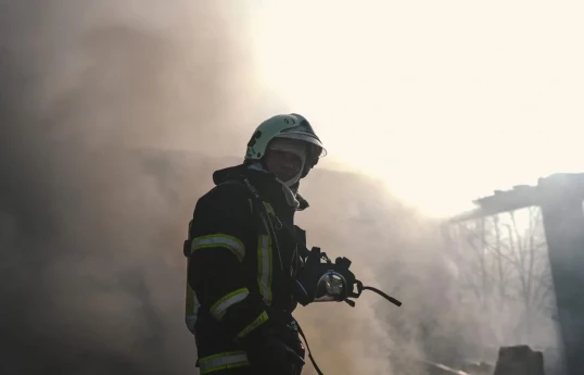 Russia launches massive attack on Kharkiv, emergency service rescuers among victims