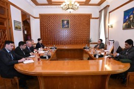 Constitutional Court hosts meeting with OIC delegation