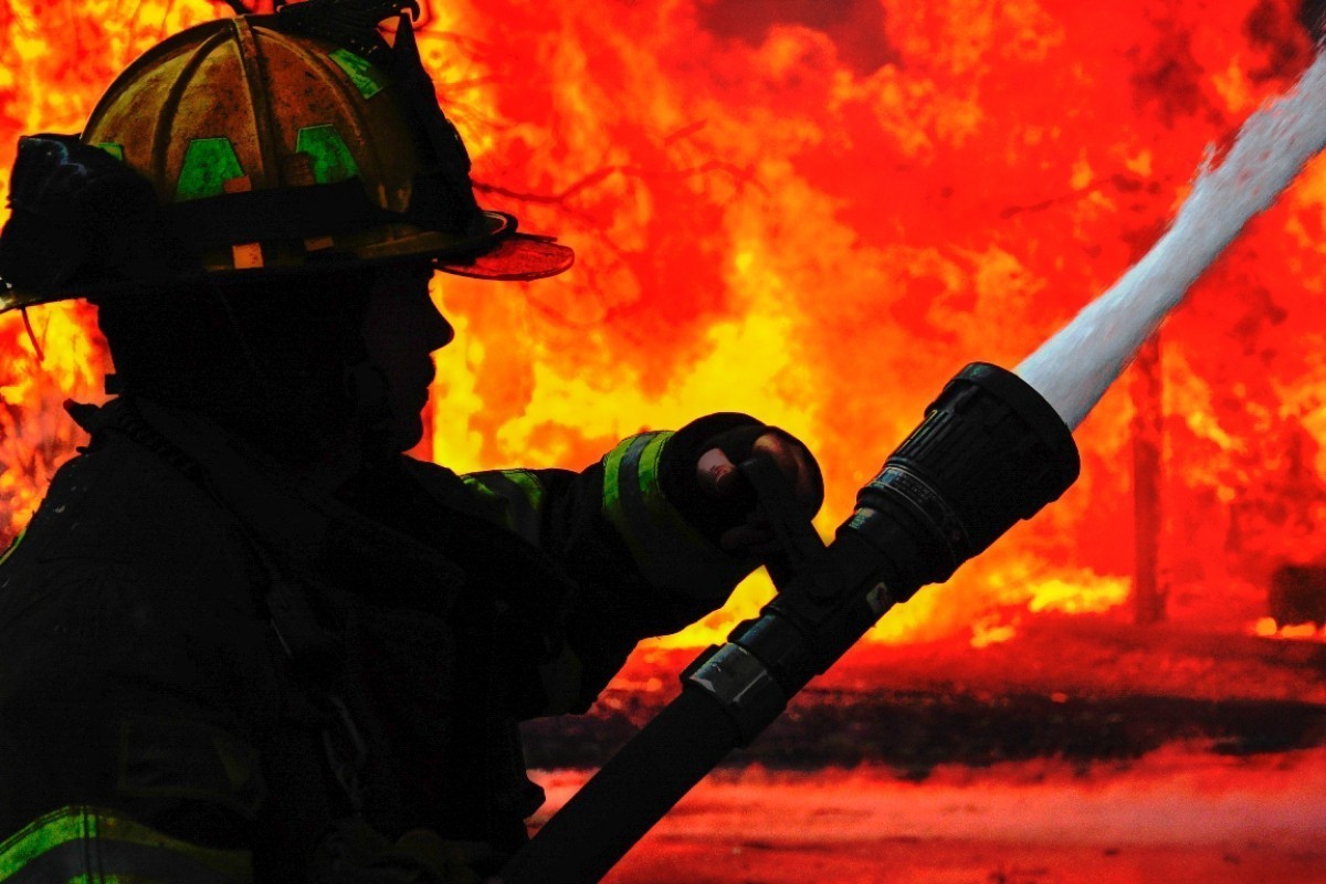 Fire breaks out at Oil Refinery in Baku