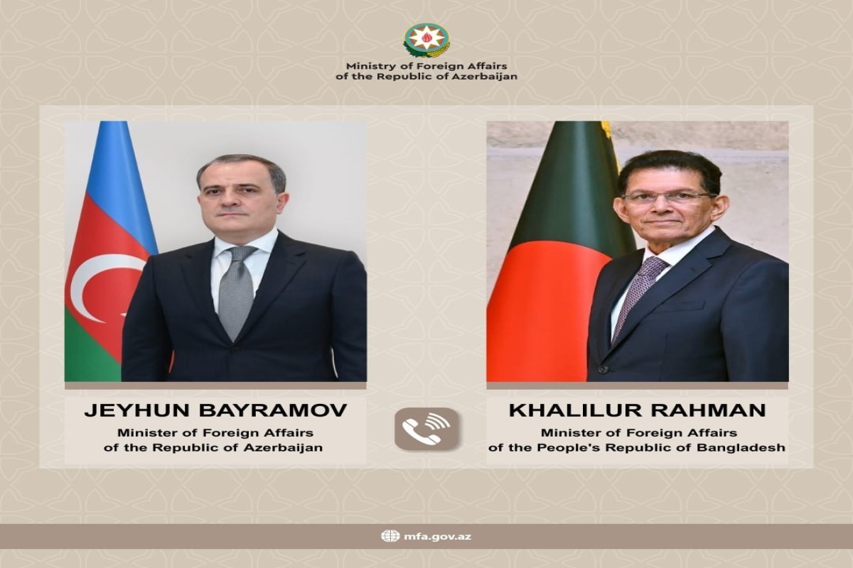 Jeyhun Bayramov holds phone conversation with Bangladeshi counterpart