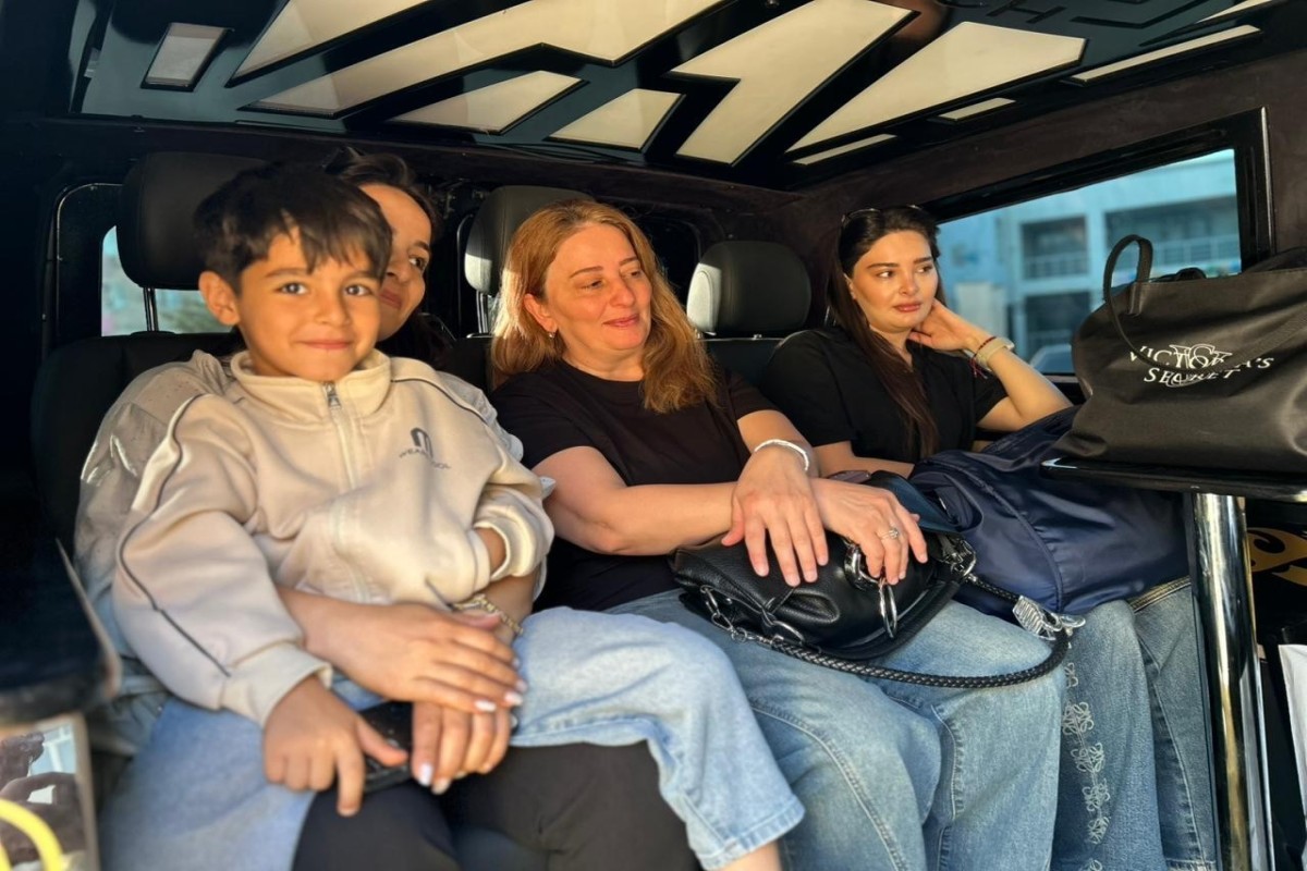 Azerbaijan sends former IDPS to Khankendi city, families receive house keys - UPDATED - 1 