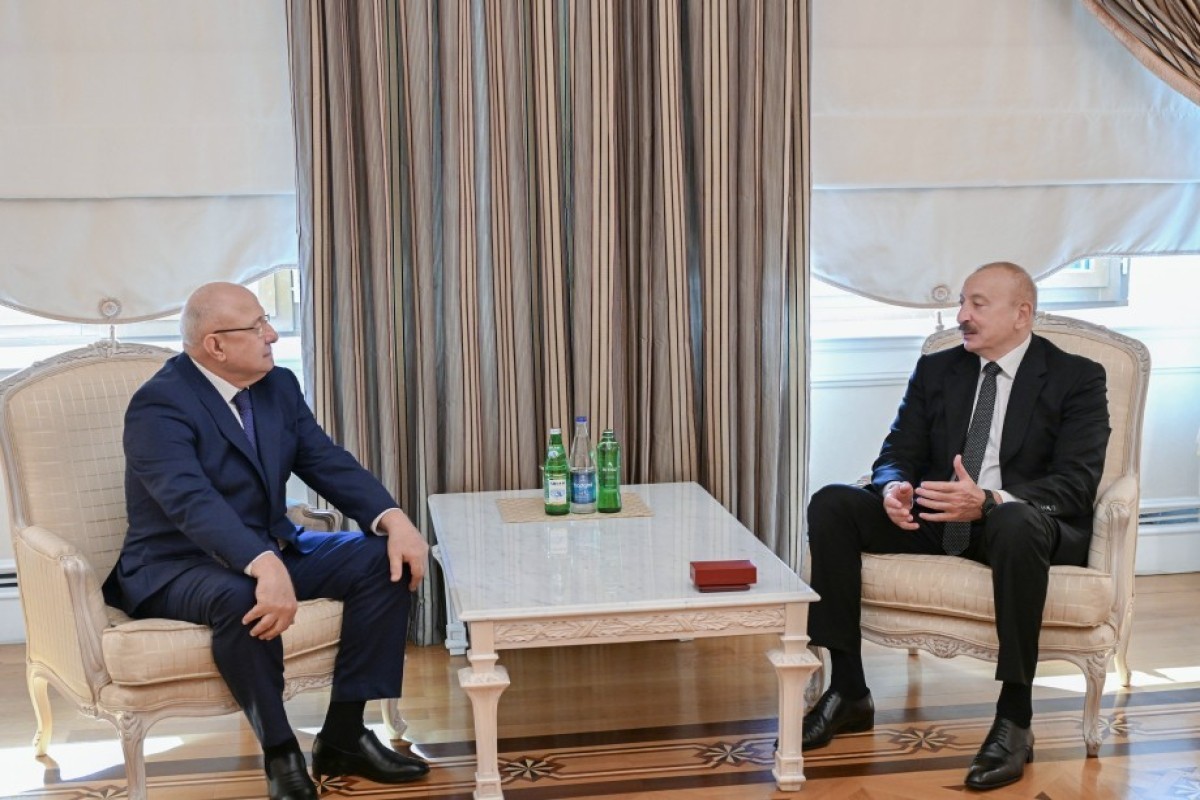 President Ilham Aliyev presented “Dostlug” Order to prominent Dagestani public and political figure Kurban Kurbanov
