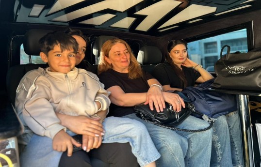 Azerbaijan sends former IDPS to Khankendi city, families receive house keys - UPDATED - 1 