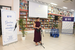 Winners of youth novel competition held by TEAS Press awarded-PHOTO 