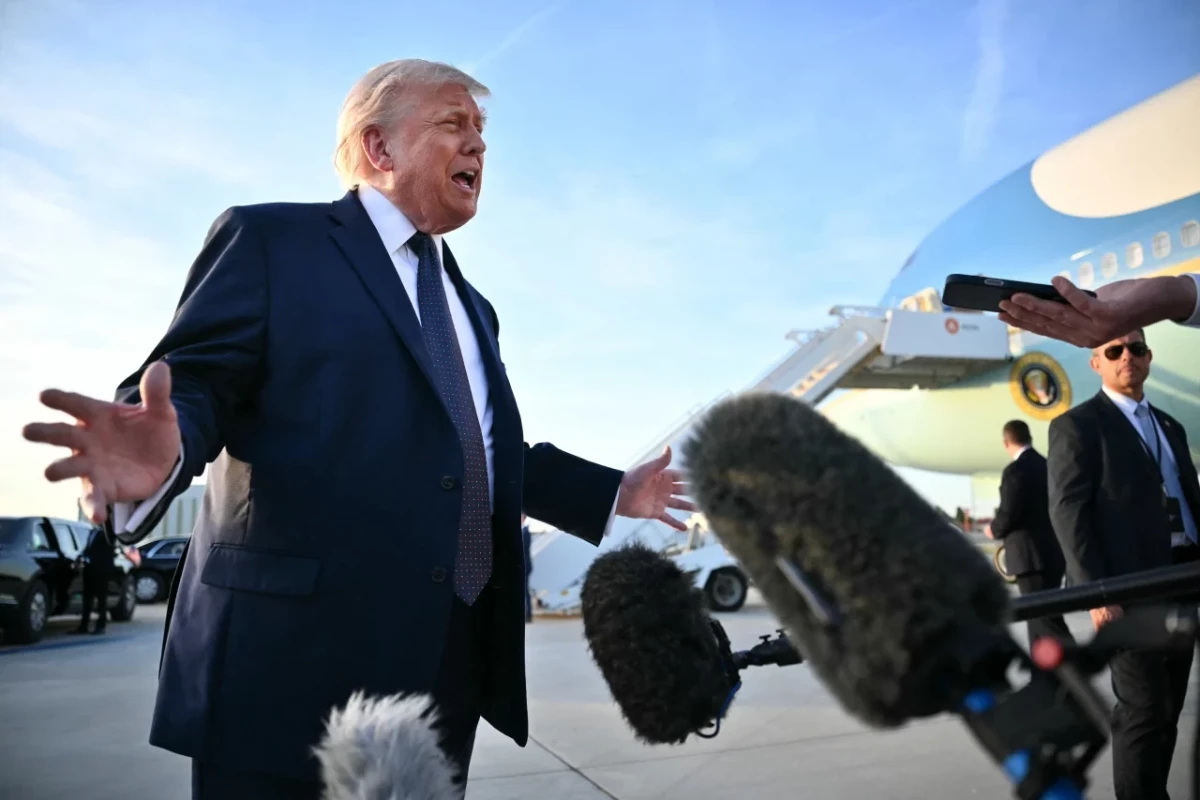 Trump threatens to impose tolls on Strait of Hormuz if deal isn