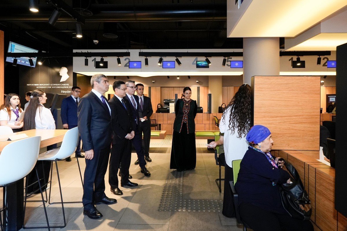 Turkmen minister visits DOST Center