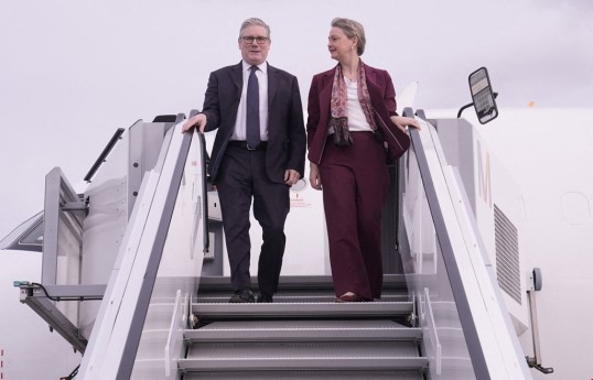 Foreign secretary tells Starmer to stand down