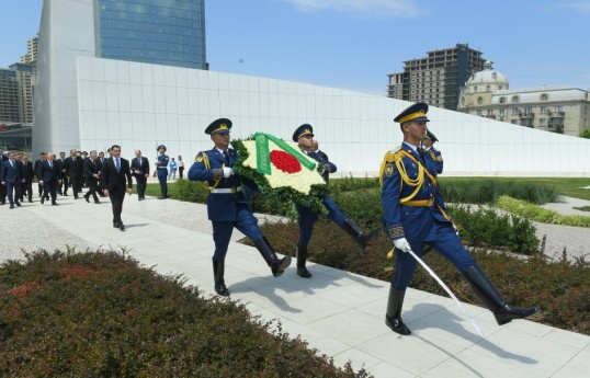 President of Turkmenistan visits Victory Park in Baku - PHOTO 