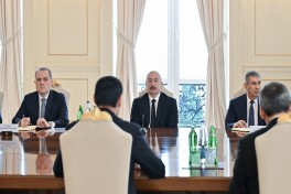 President Ilham Aliyev held expanded meeting with President of Turkmenistan