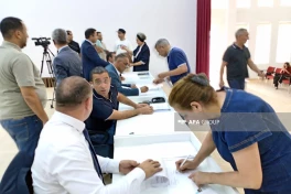Azerbaijan sends another relocation convoy to Jabrayil's Shukurbeyli village, families receive house keys - UPDATED - 1  - PHOTO 