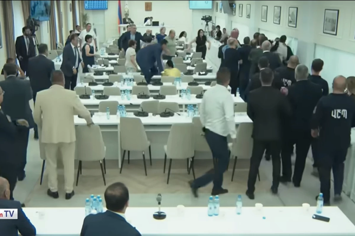 Fight occurs at Yerevan city council session
