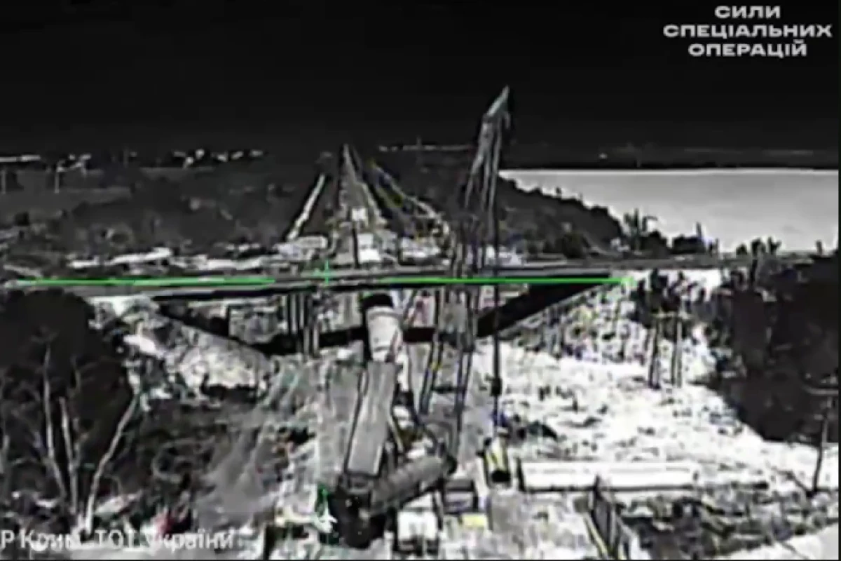 Ukrainian special forces blow up railway bridge over North Crimean Canal