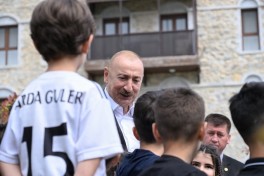 Presidents Ilham Aliyev and Serdar Berdimuhamedov visited first residential complex built in Shusha City