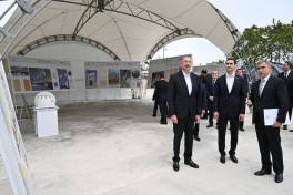 Presidents of Azerbaijan and Turkmenistan visit construction site of Shusha Mosque