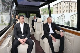 Presidents of Azerbaijan and Turkmenistan visit construction site of Shusha Mosque