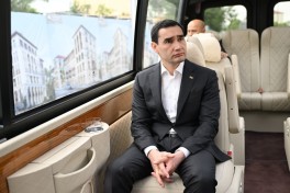 Presidents of Azerbaijan and Turkmenistan visit construction site of Shusha Mosque