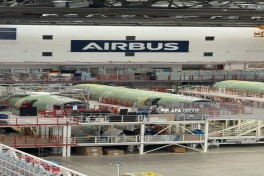 Media representatives visit Airbus production facility in Hamburg - PHOTO 