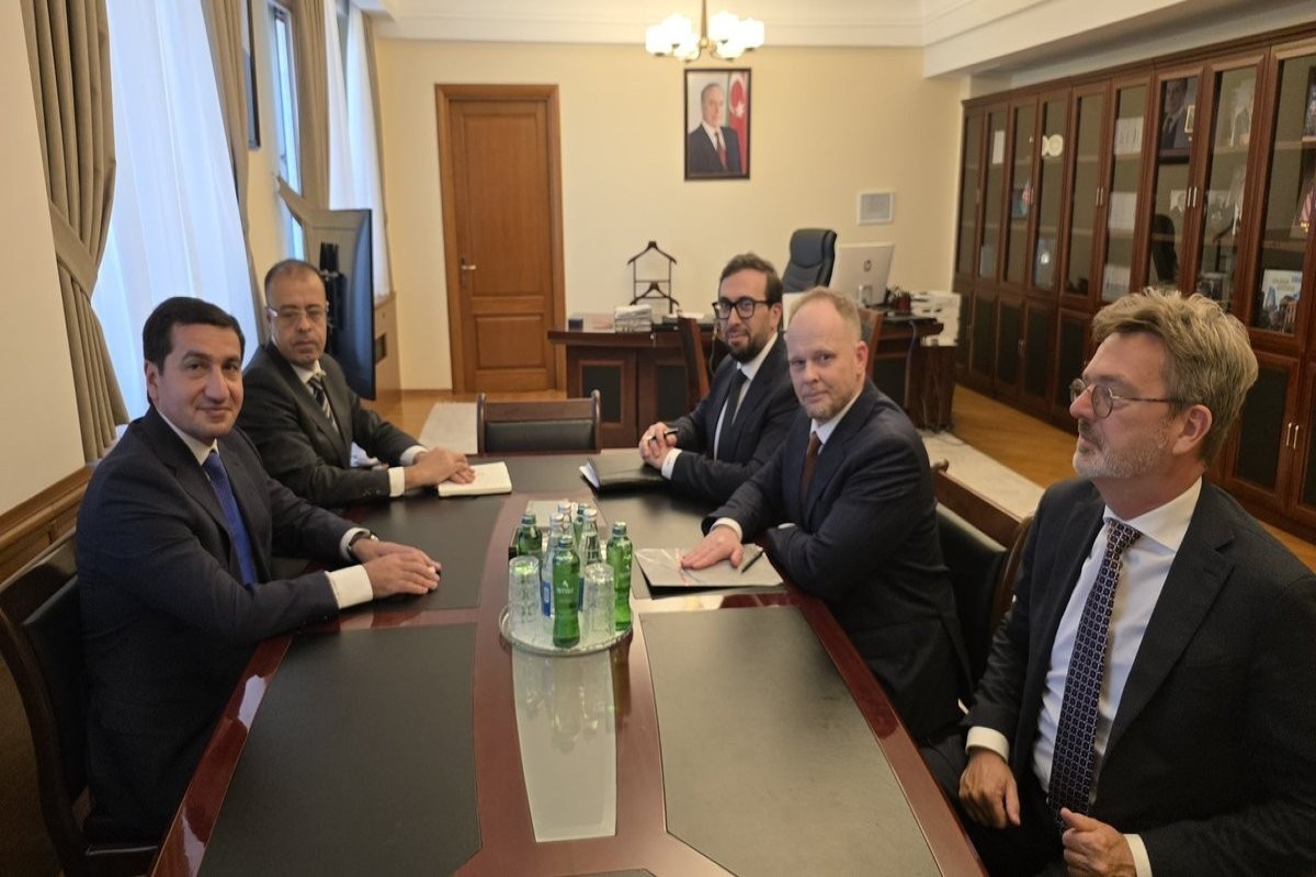 Hikmat Hajiyev discusses Azerbaijan–NATO partnership with Secretary General