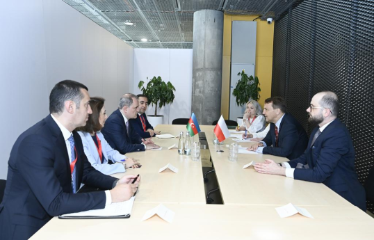 Bayramov discusses regional security issues with Polish FM